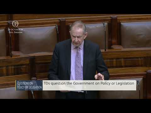 Éamon Ó Cuív pushes for action on travelers living in caravans