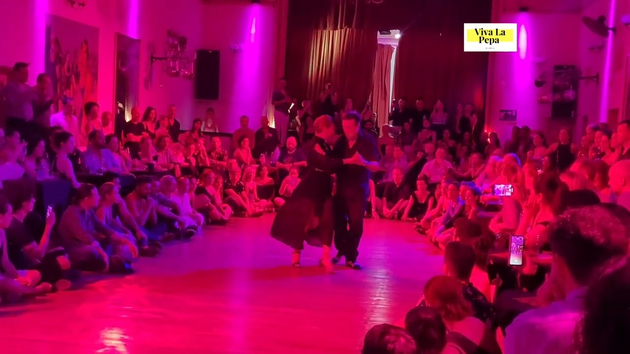 MOIRA CASTELLANO y MARIANO "CHICHO" FRUMBOLI en Viva La Pepa Milonga 2023 (1/6)