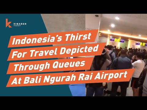 A SEDE DE VIAGEM DA INDONÉSIA RETRATADA ATRAVÉS DE FILAS NO AEROPORTO DE BALI NGURAH RAI
