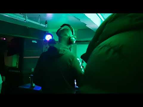 Dj jampak & treble clef oblig birthday set keep hush