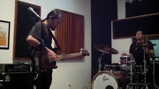 Alive and Kickin&#39; Mr Big DRUM AND BASS JAM