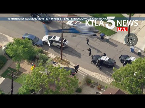 High-speed police pursuit ends in San Fernando Valley; driver in custody