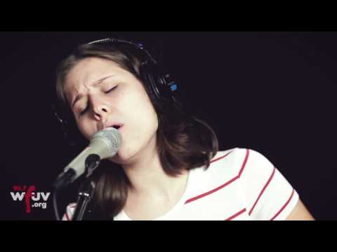 
    Middle Kids - Edge of Town (Live at WFUV)
  