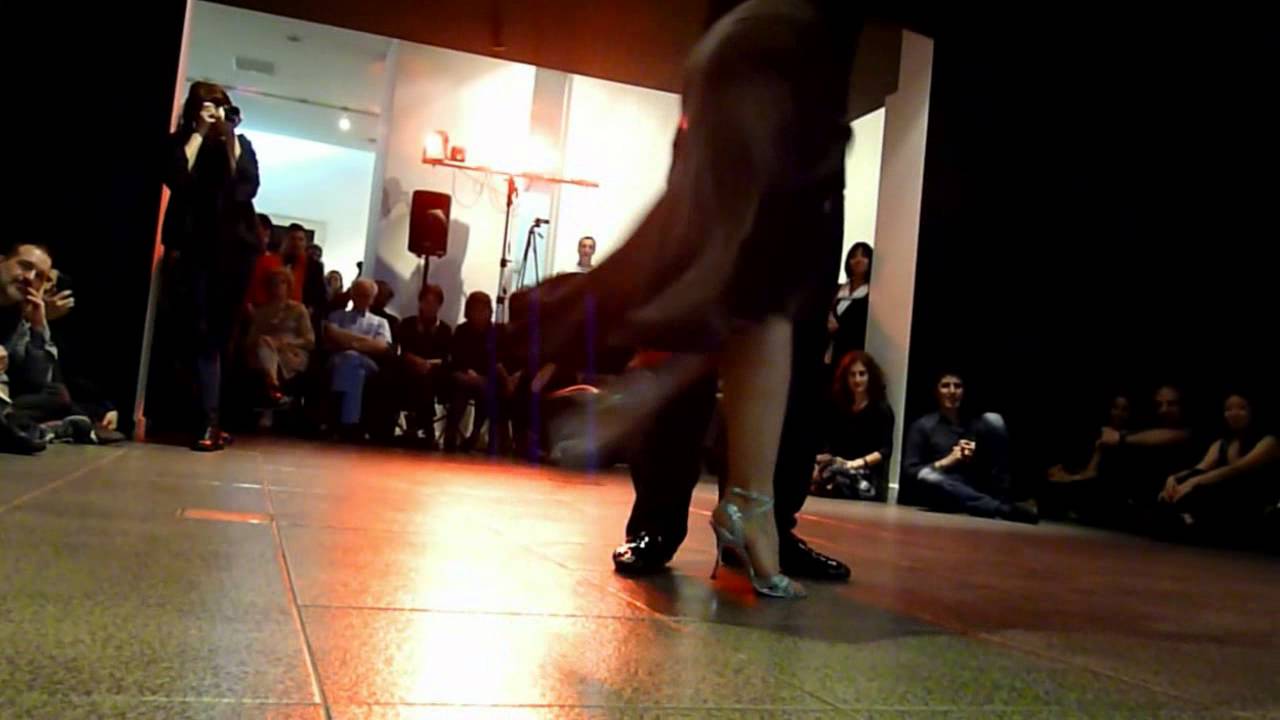 4  Milonga del Patio presenta: Fernando Carrasco & Jimena Hoeffner  El latigo