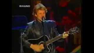 Jon Bon Jovi-Janie Don&#39;t You Take Your Love To Town(Paravarotti &amp; Friends) Live