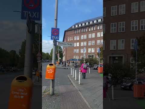 4/5 - 15.Oktober 2025 Am U-Bahnhof Osloer Strasse in Berlin Wedding 65 030 Berlin City BLN DIKKA BRA