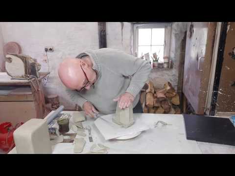 Kurinuki technique. Eddie Curtis demonstrates how he makes his vessels and sculptures.