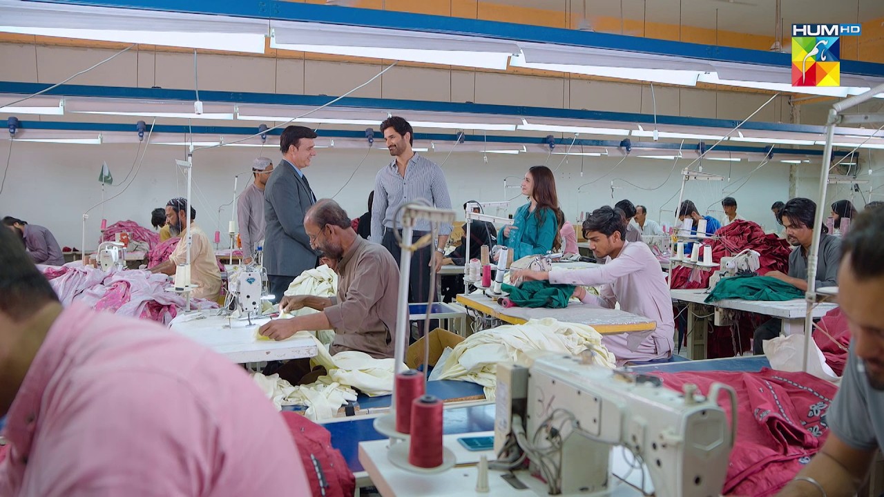 Ajj Mein Aur Mirha Workers Ke Sath Lunch Karein Ge...! Aye Dil Aazma Nahin - HUM TV