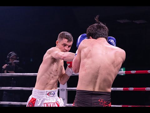 Krasti | Portrait of a Muay Thai fighter
