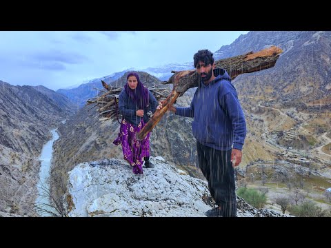 Storm in the mountains 🌧️🌪️ | Gathering firewood by Mahmoud and Azam 🪵 | Baking nomadic bread 🍞🔥