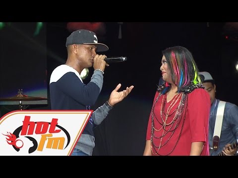 Black & Francissca Peter - Kehebatan Cinta (LIVE) - #HotKoolJam