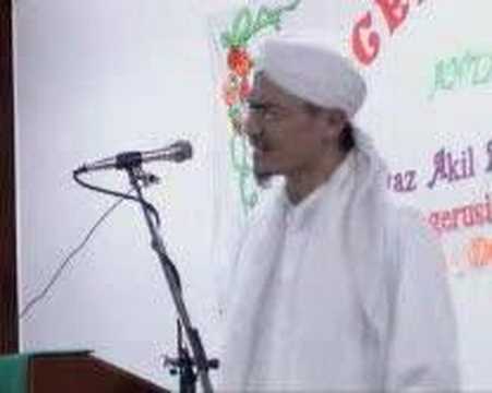 ustaz akhil - royalti