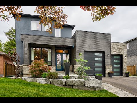 Custom Home For Sale in Oakville!