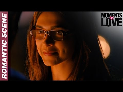 Naina’s Dangerous Smile - Yeh Jawaani Hai Deewani - Deepika Padukone - Moments of Love
