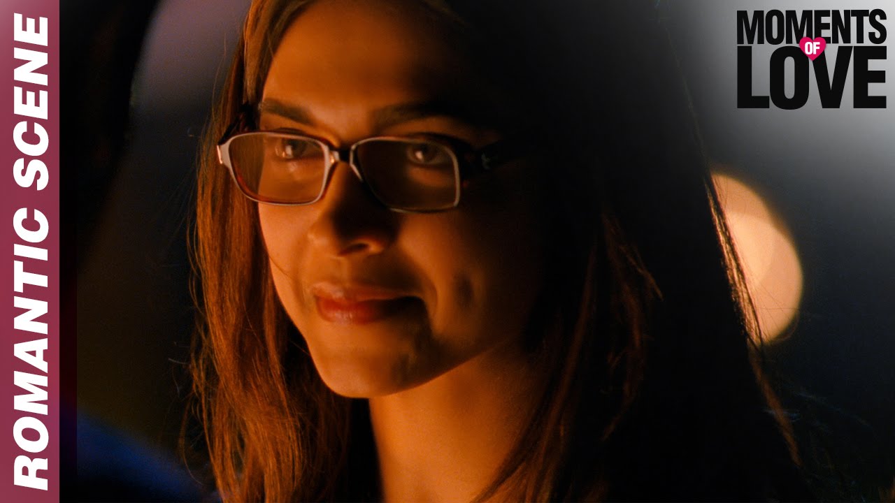 Naina’s Dangerous Smile - Yeh Jawaani Hai Deewani - Deepika Padukone - Moments of Love