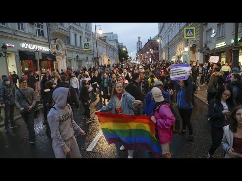 Queere Menschen in Angst: Russland verbietet LGBTQI+-Bewegung