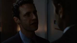 Mulder et Spender interrogent l'assassin du joueur russe pendant que Diana et Dana font passer des test  Gibson (VF)