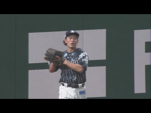 【9回表】超スーパープレー!! ライオンズ・奥村光一 フェンス際でジャンピングキャッチ!! 2024年8月24日 埼玉西武ライオンズ 対 東北楽天ゴールデンイーグルス