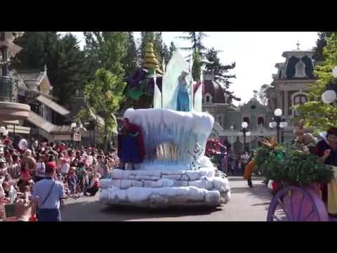Disneyland Paris - La Magie Disney en Parade ! / Disney Magic on Parade! 2015