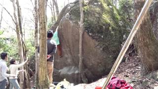 恵那　笠置山ボルダー　　シュクラン　１級