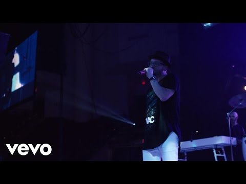 TobyMac - Lights Shine Bright (Live) ft. Hollyn