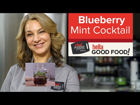 Blueberry Mint Vodka Fizz | Homemade Cocktail Recipes