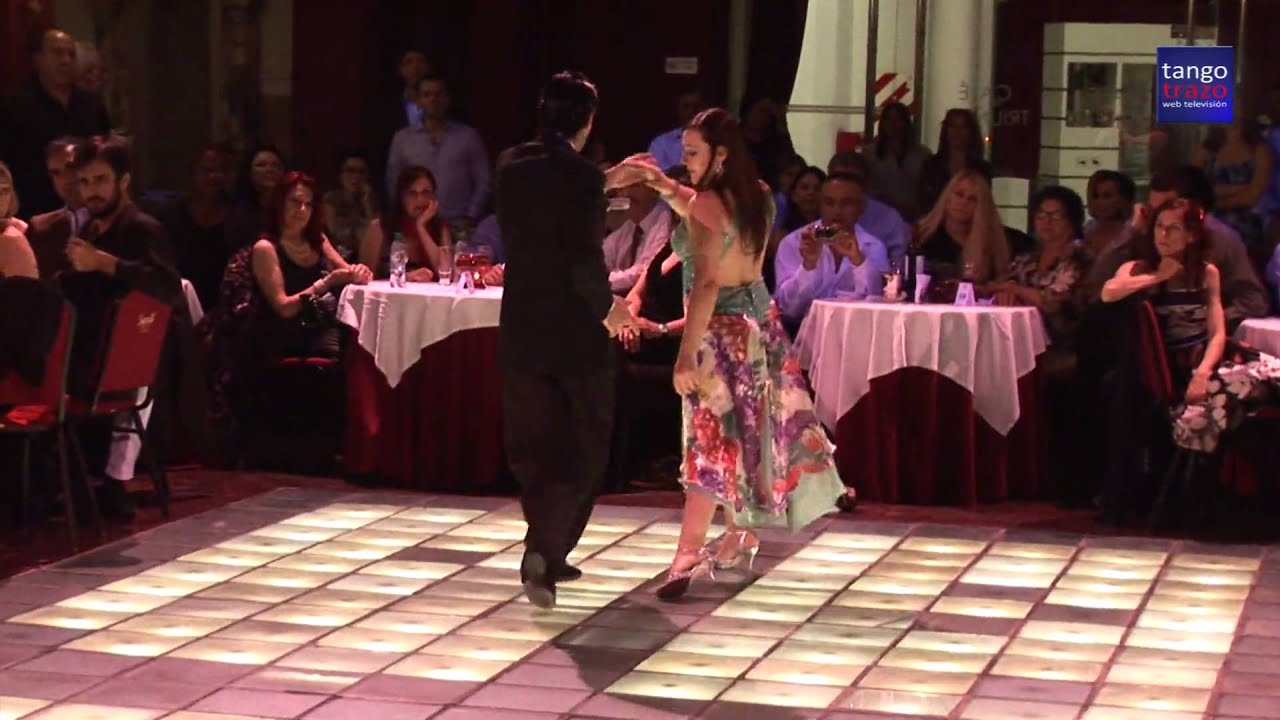 Johana Copes y Julio Altez -  "Mala Junta"