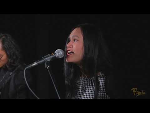 Kau Yang Punya - Malique ft Najwa - (Live Acoustic cover by Ammar Az ft Izzi)