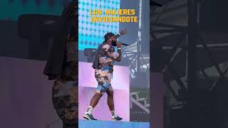 Eladio Carion en el reggaeton beach festival Barcelona.