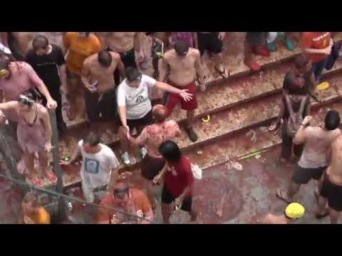 La Tomatina, Tomato Food Fight in Bunol, Spain - Who? What? When? Where? Travel Yourself
