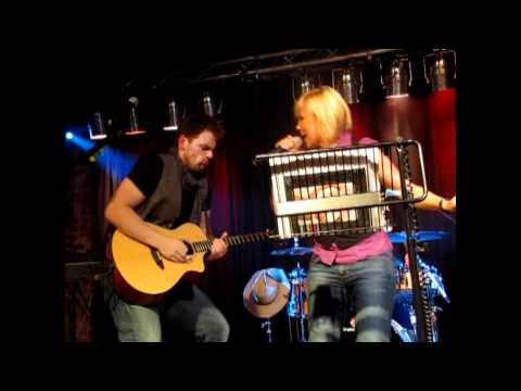 Stanke ohne Strom - Jana Stelley - Black Horse and The Cherry Tree