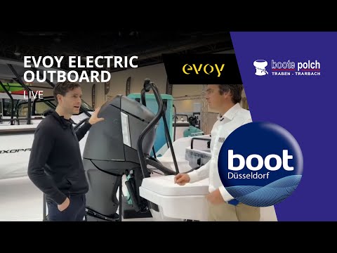 Axopar 25 Revolve with Evoy electric outboard