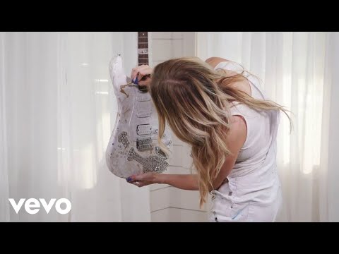 Lindsay Ell - Champagne (Official Audio)