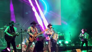 Los Huracanes del Norte / Como Tu No Hay Dos en vivo