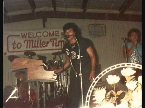 Danny Yanez y Los Chavos