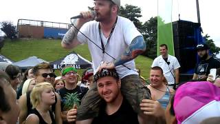 Mac Lethal Does Pancake Rap In Crowd - Warped Tour 2013