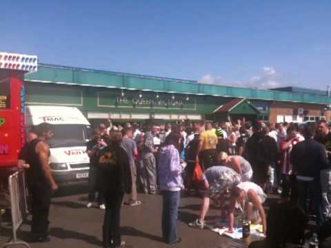 Dj Storm Mc Joey Riot making me scream.MOV