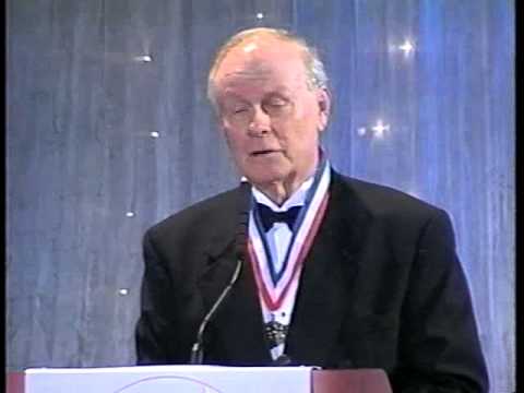 Glen Payne being inducted to the SGMA Hall of Fame. 1997.