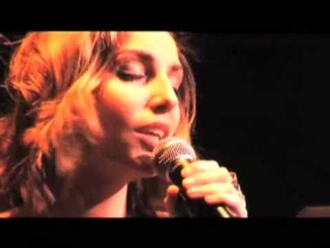 Laure Milan - Papa Don't Preach (Madonna cover / live acoustic)