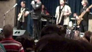 Daydream Believer - Micky Dolenz, Live at Hollywood Slots