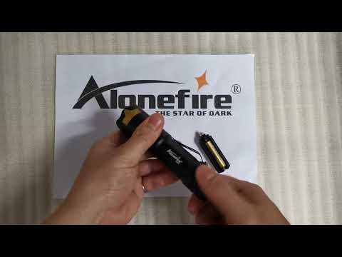 Alonefire X004 LED Flashlight