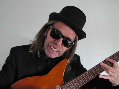 The Traveling Wilburys - Last Night