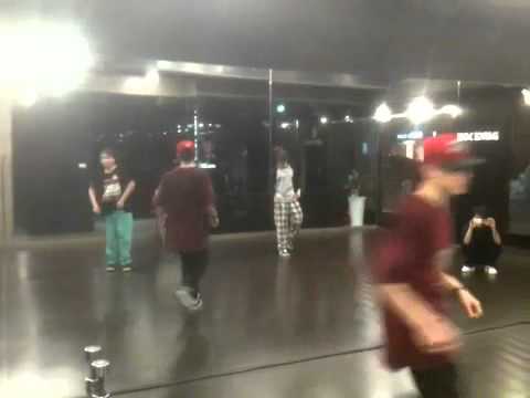 Bboy Aya Top Rock Class