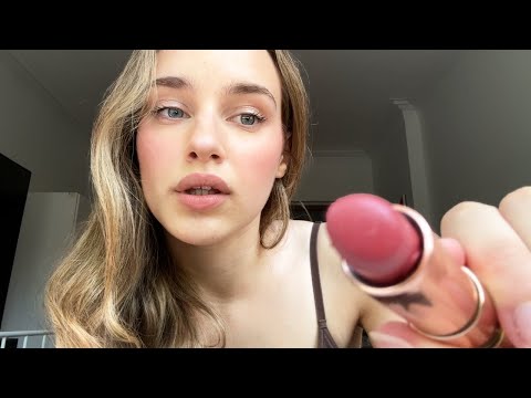 ASMR Doing Your Makeup Softly For 5 Minutes (gum chewing)