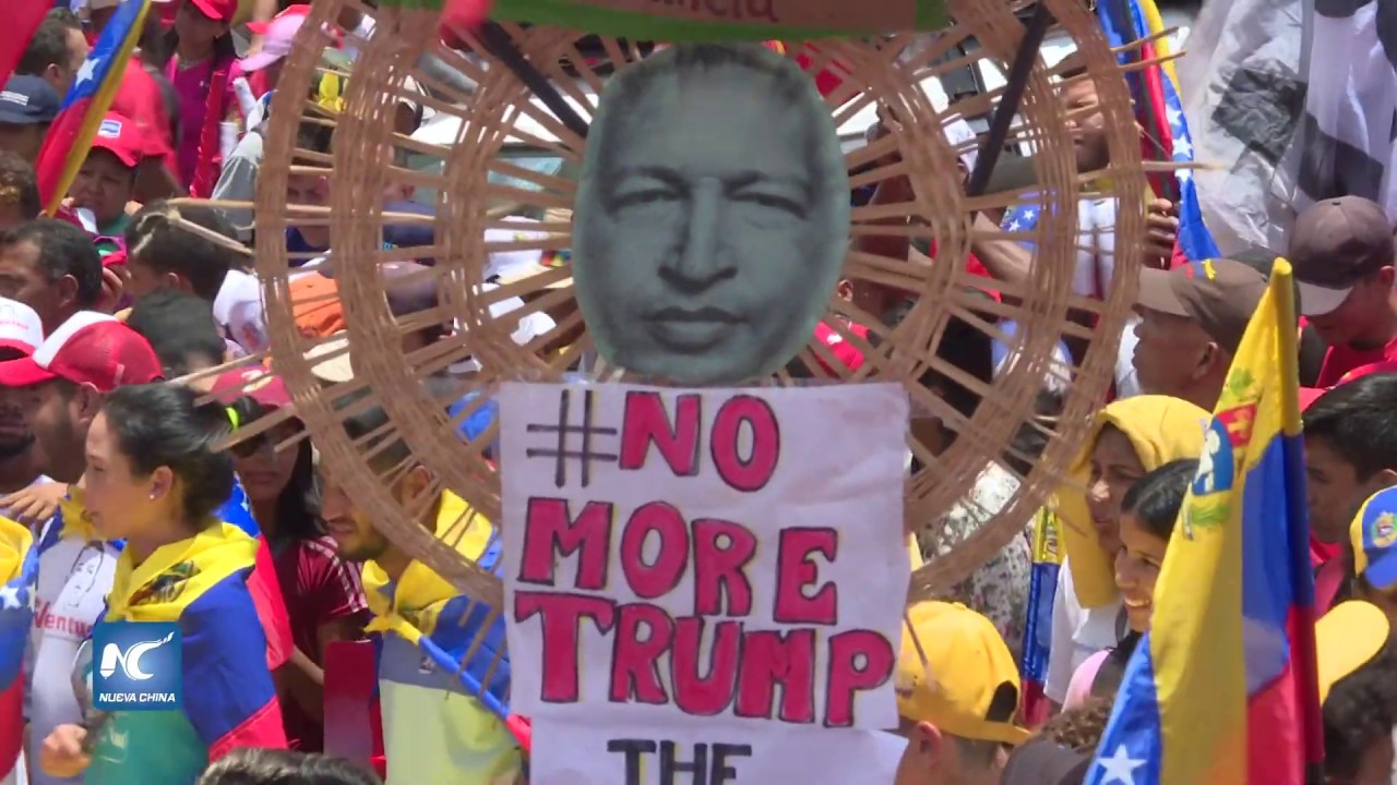 Juventud venezolana marcha en Caracas a favor de la paz y soberanía nacional