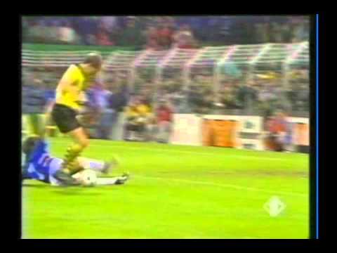 1989 (October 17) Dortmund (West Germany) 1-Sampdoria (Italy) 1 (Cup Winners Cup).avi