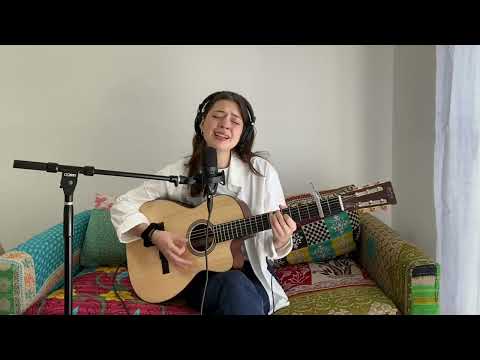 Lizzy McAlpine: Erase Me