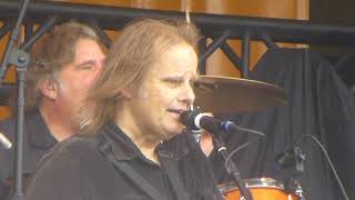 Walter Trout at Jazz Fest 2018-05-05 GONNA HURT LIKE HELL