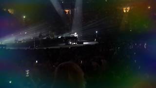 Billy Joel sings the Beatles