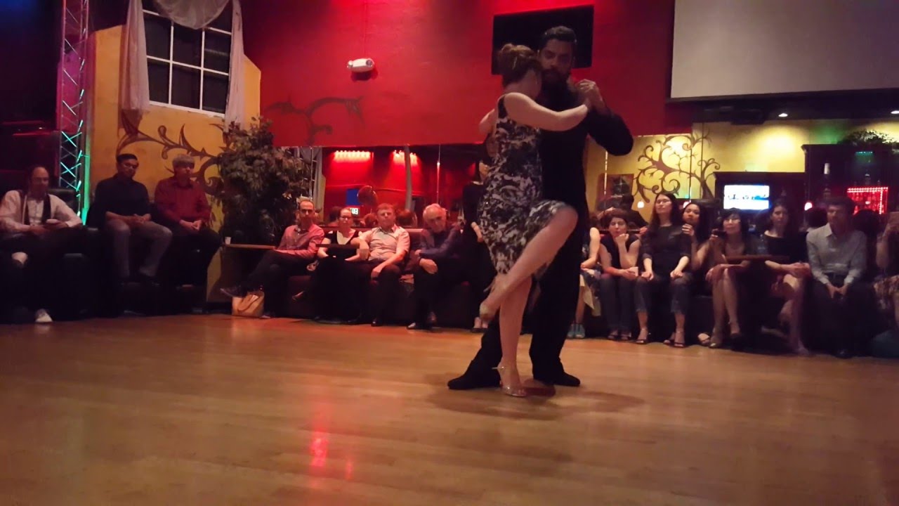 Video thumbnail for Ney Melo and Marika Landry — "Qué falta que me hacés!" — 1/3 at Alberto's